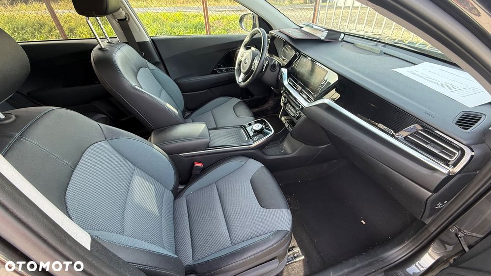 Kia Niro 64kWh L - 9