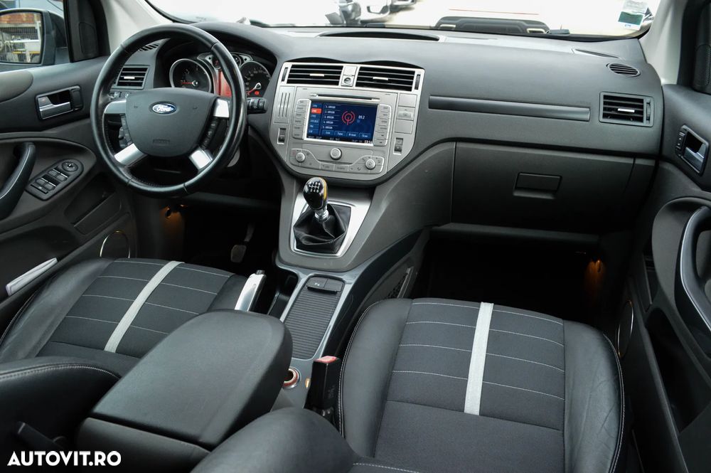 Ford Kuga 2.0 TDCi 4x4 Titanium - 5