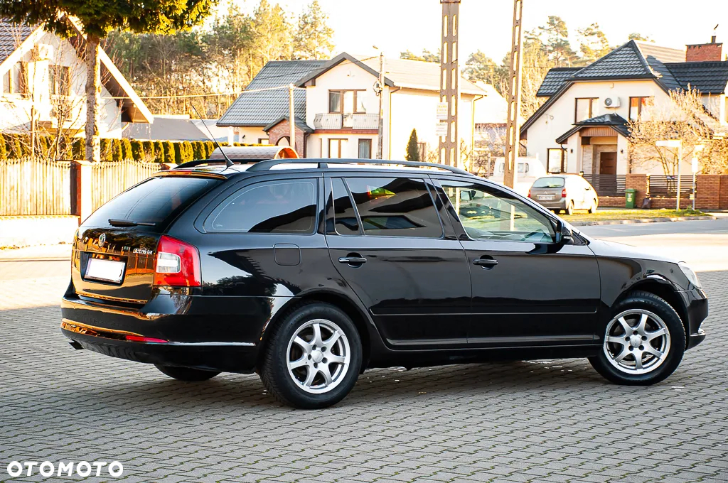 Skoda Octavia 1.6 Combi Tour - 14