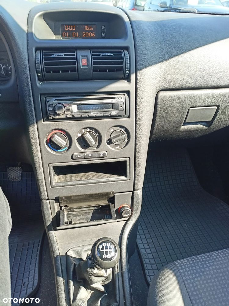 Opel Astra - 10