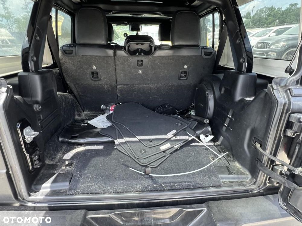 Jeep Wrangler Unlimited GME 2.0 Turbo Sahara - 15