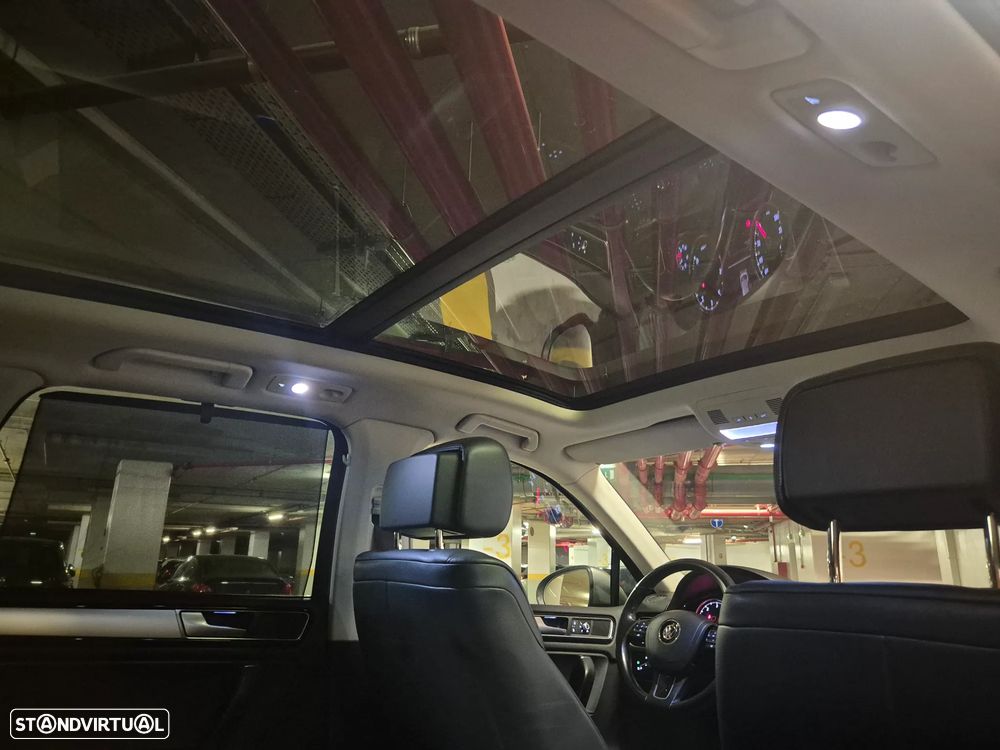 VW Touareg 3.0 TDI V6 Executive Edition - 49