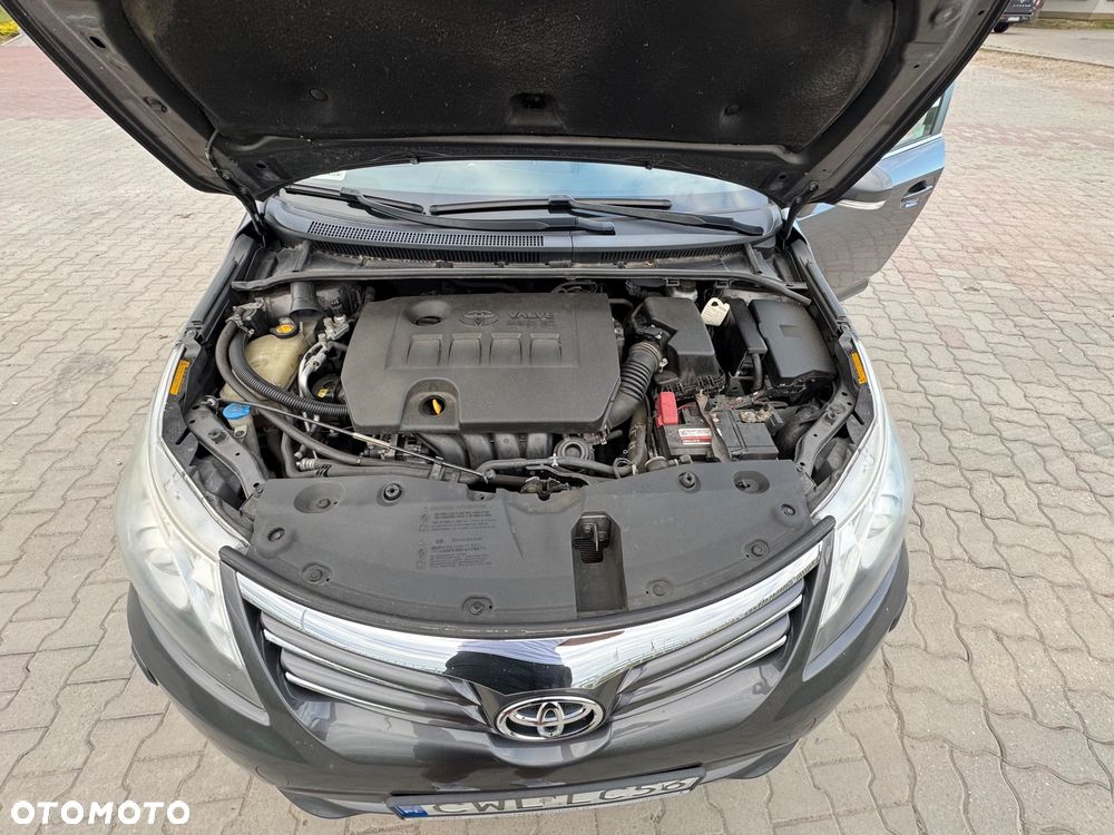 Toyota Avensis 2.0 Prestige NAVI - 11