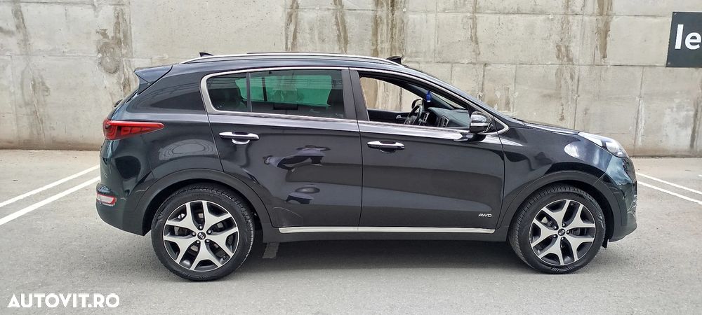 Kia Sportage 2,0 CRDI AWD Aut. GT Line - 3