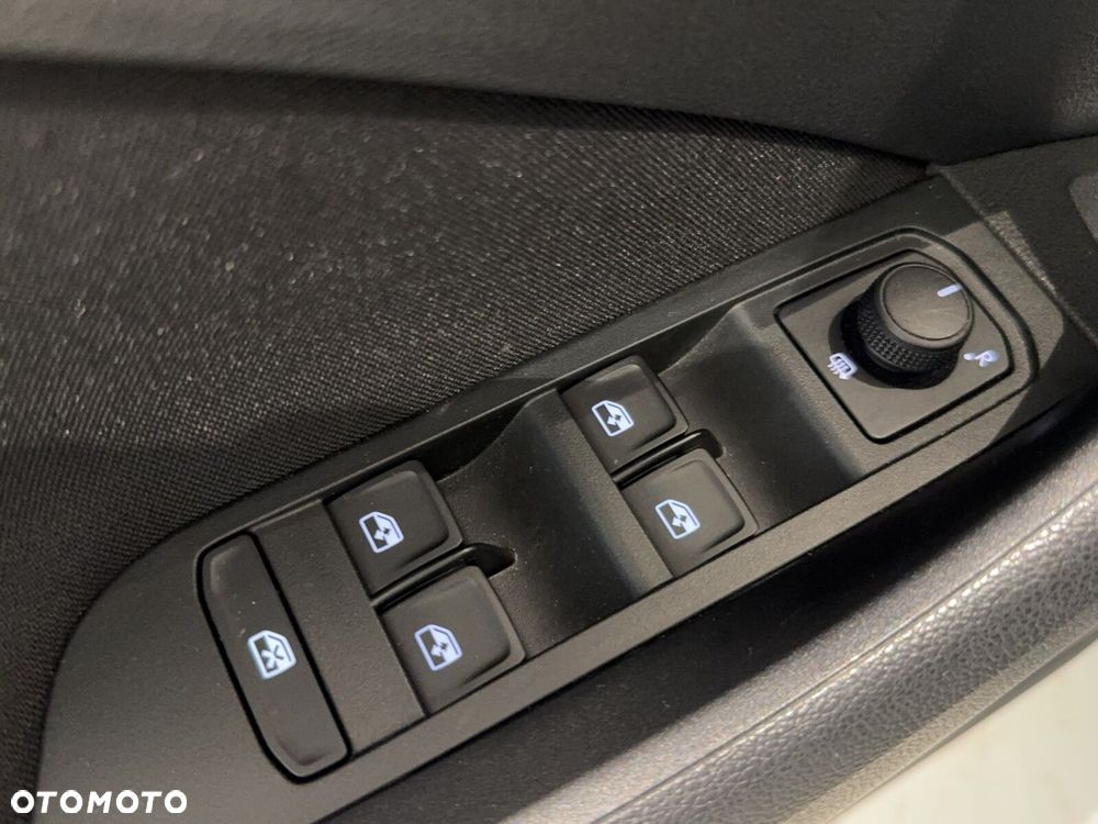 Skoda Kamiq 1.0 TSI Essence - 12