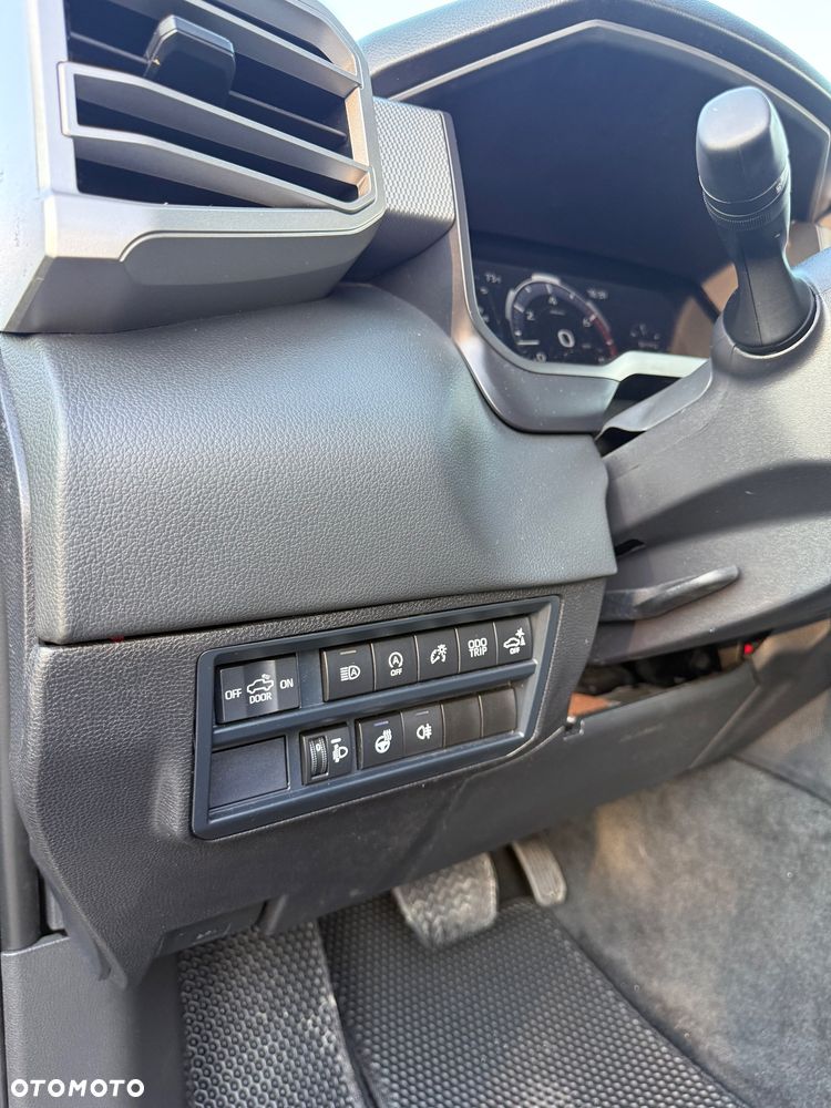 Toyota Tundra - 14