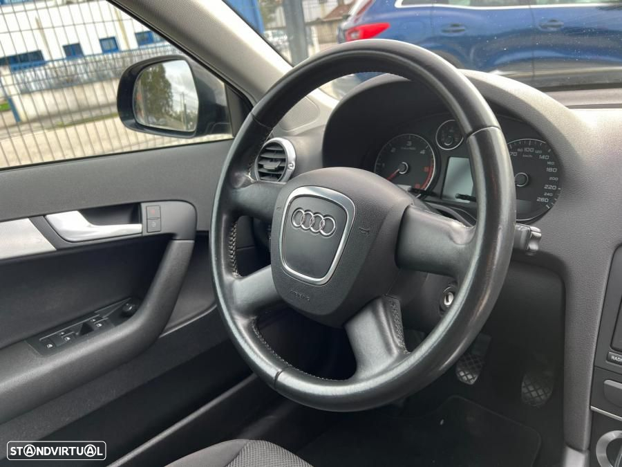 Audi A3 Sportback 2.0 TDi - 9