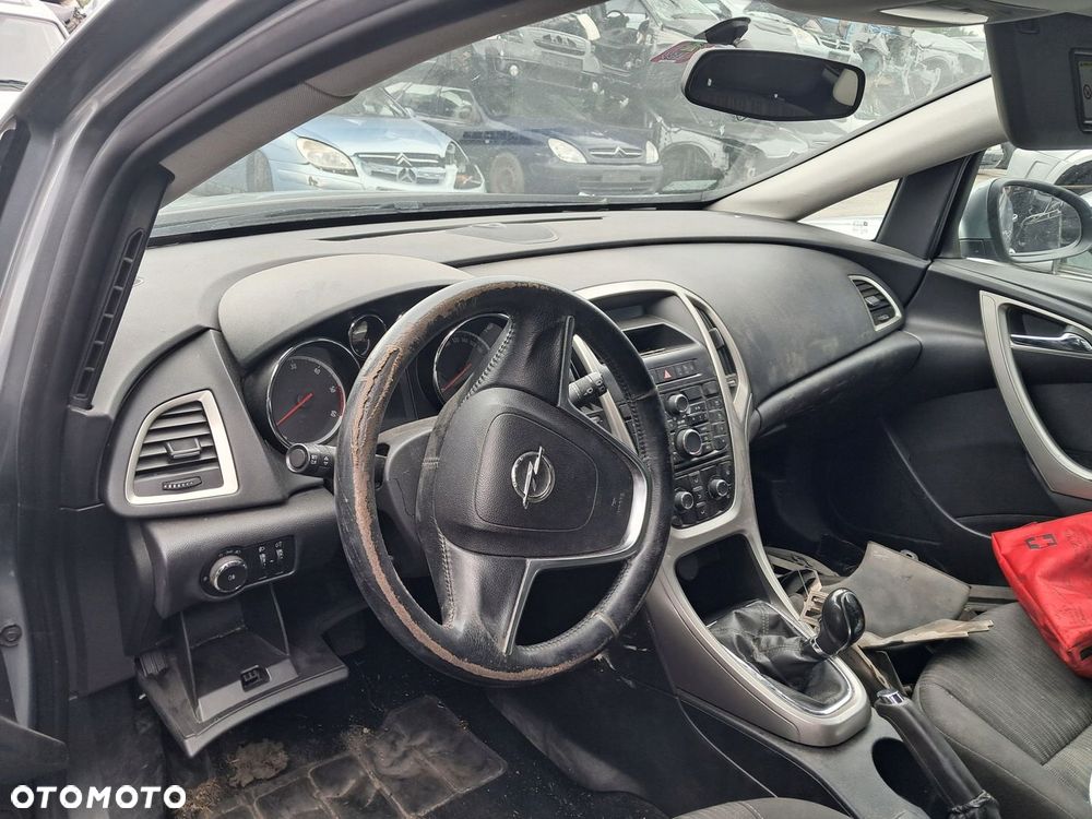 Opel Astra J IV deska rozdzielcza kokpit konsola poduszki pasy airbag EU - 1