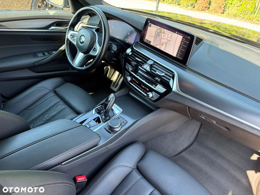 BMW Seria 5 520d xDrive mHEV M Sport sport - 13
