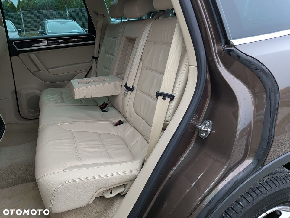 Volkswagen Touareg 3.0 V6 TDI Blue Motion DPF Automatik - 26