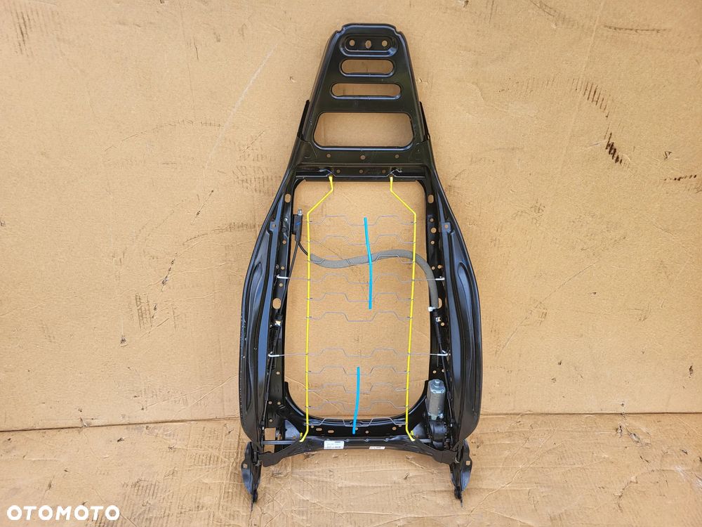 STELAZ FOTELA PRAWY PORSCHE 911 992 992881046C - 1