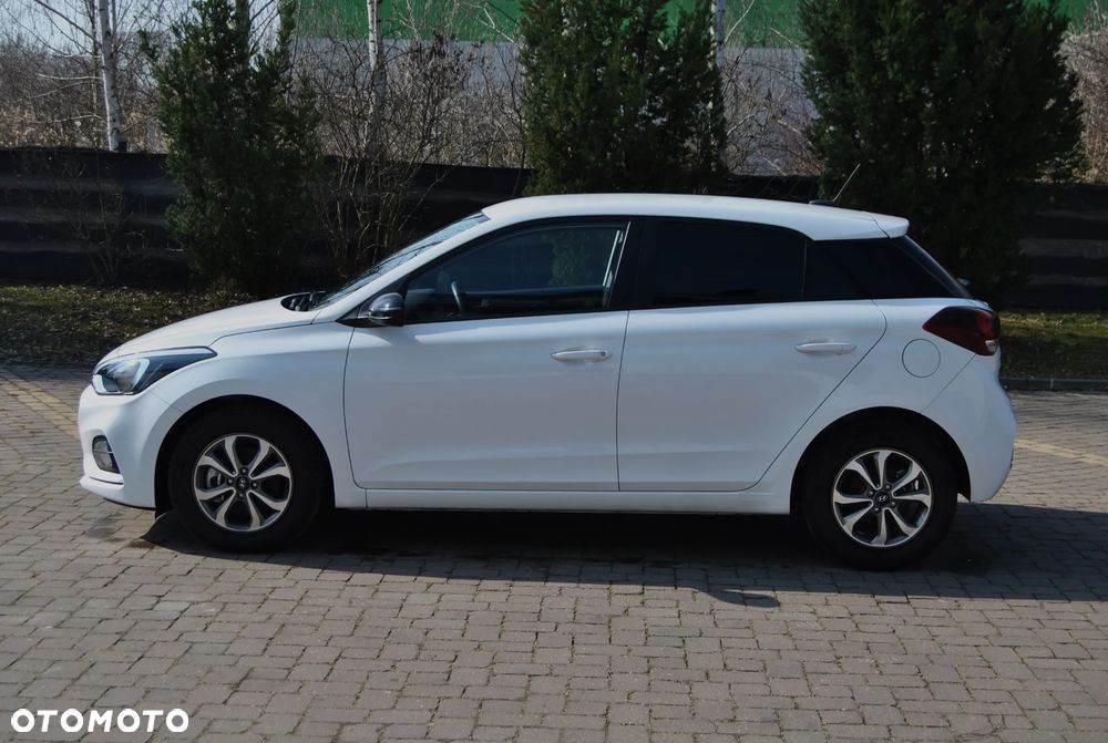 Hyundai i20 - 18