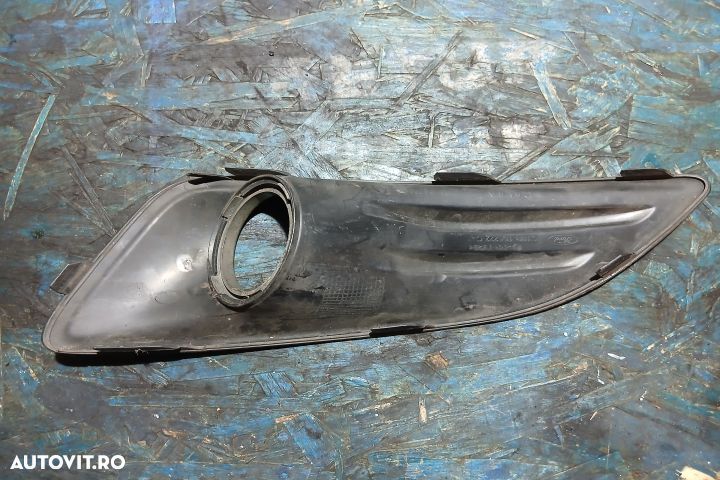 Grila proiector dreapta C1BB-15A222-C C1BB-15A222-C Ford Fiesta MK7 [ - 2