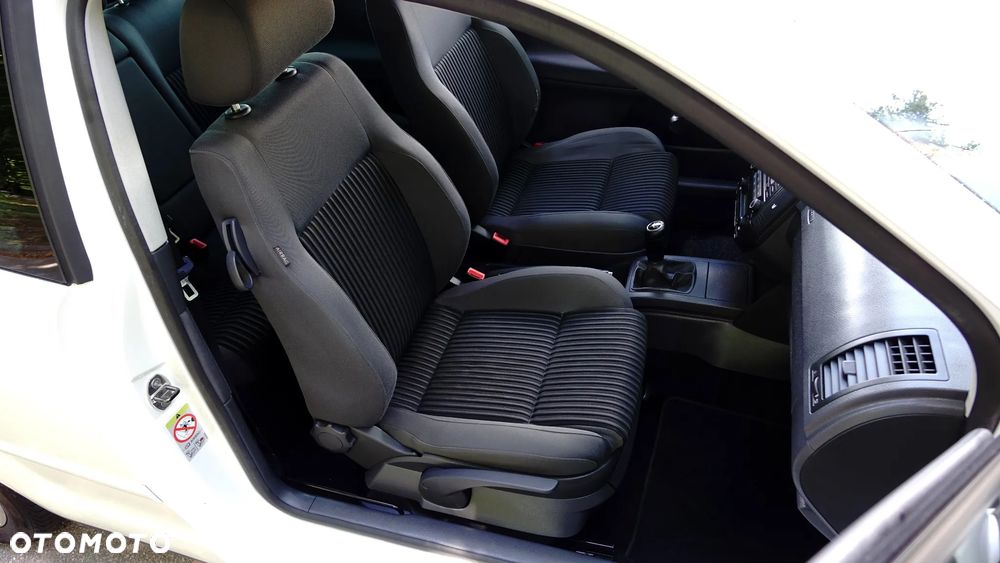 Volkswagen Polo 1.6 Sportline - 10