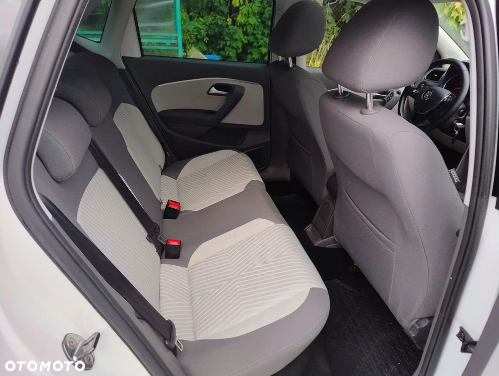 Volkswagen Polo 1.2 TSI Blue Motion Technology FRESH - 20