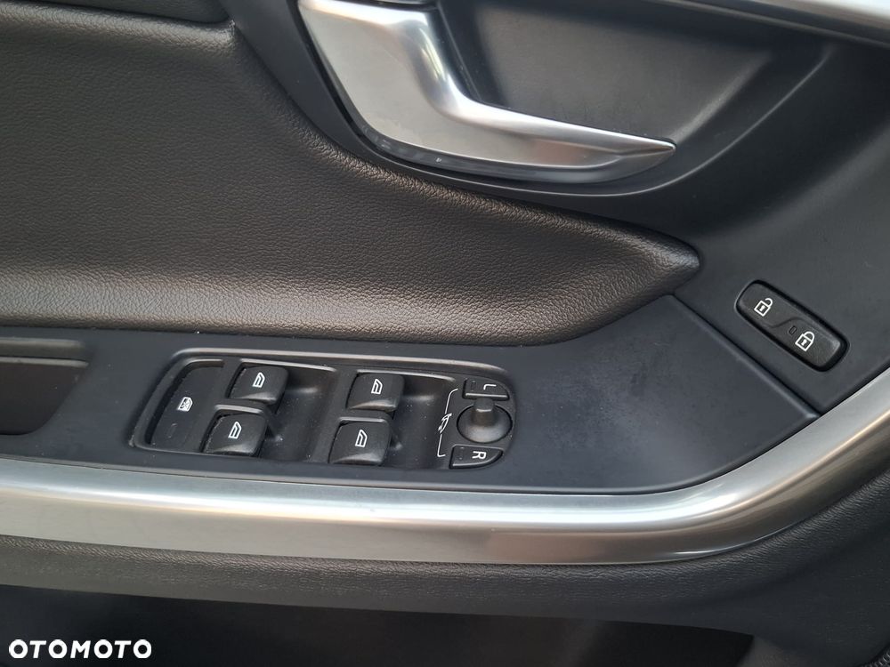 Volvo V60 - 16