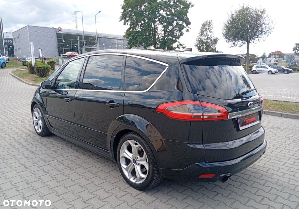 Ford S-Max - 10