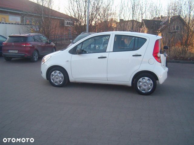 Opel Agila - 8