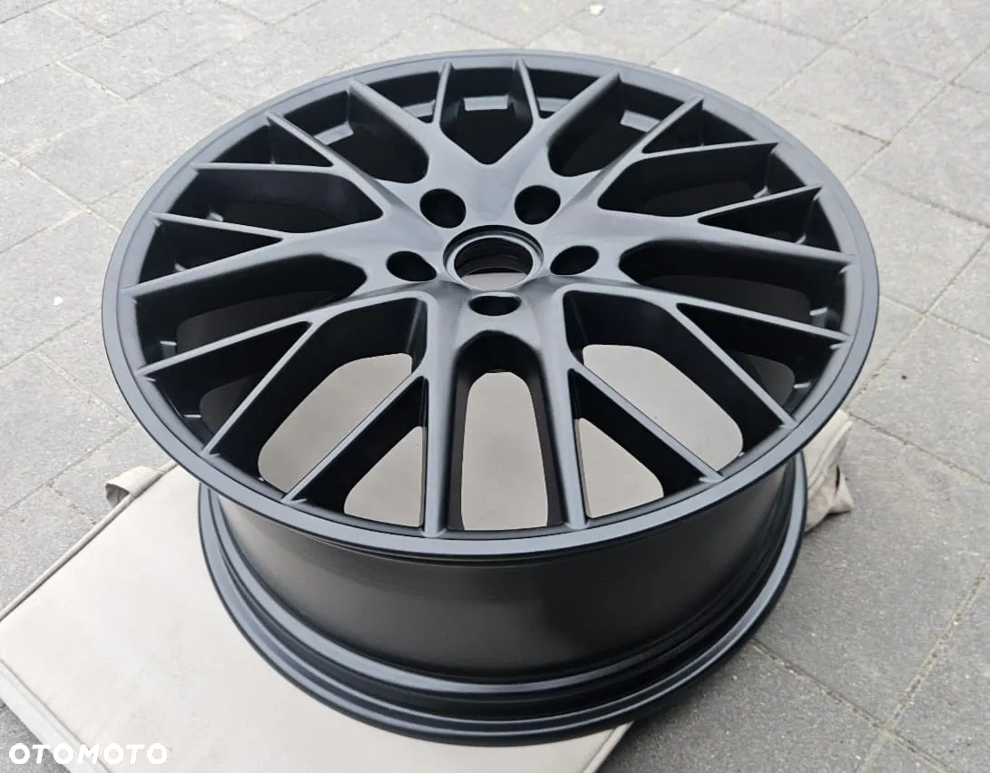 NOWA FELGA PORSCHE PANAMERA BBS - 11