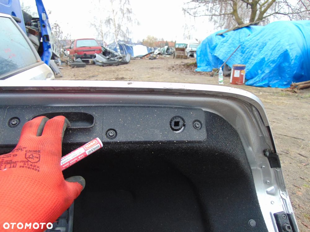 Karoseria Mercedes w211 kod Lak 744 - 9