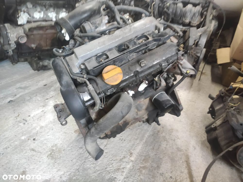 KL Silnik Słupek Opel Vectra C Astra h 1.8 16V Z18XE 315032144 - 2