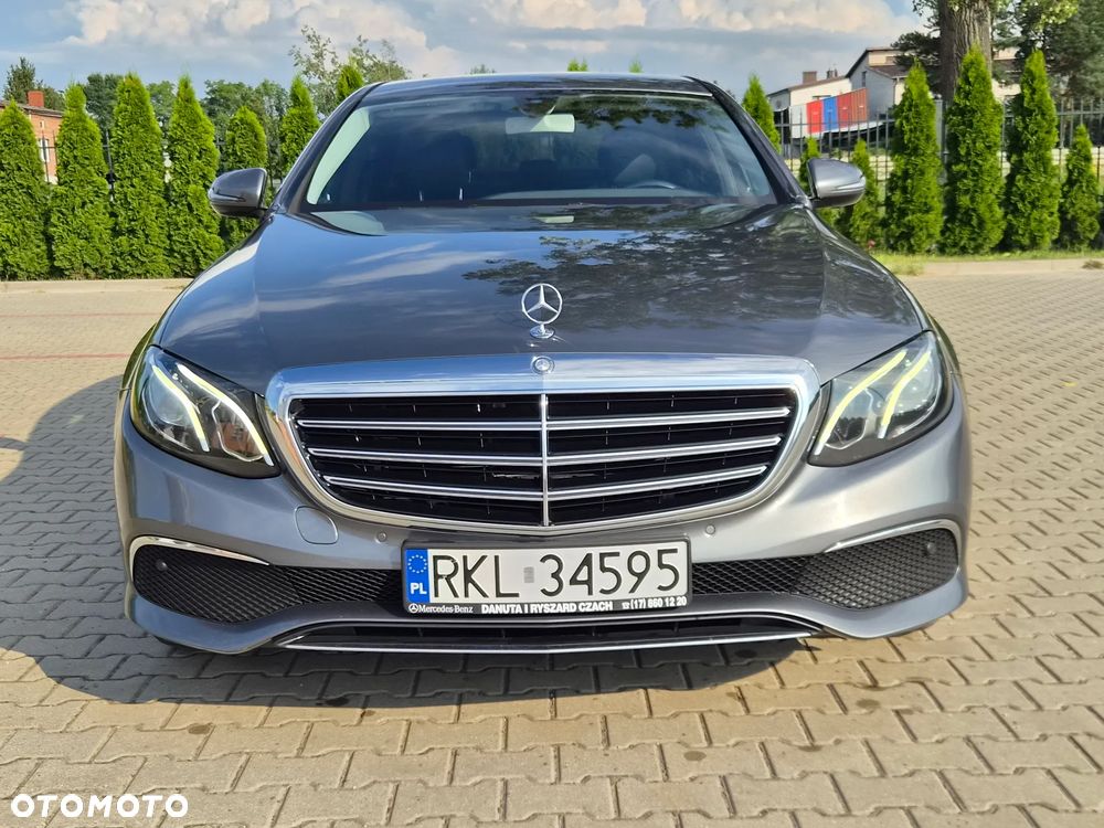 Mercedes-Benz Klasa E 220 d 9G-TRONIC - 32