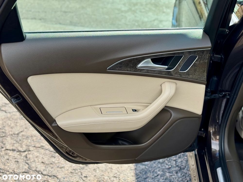 Audi A6 Avant 2.0 TDI Ultra S tronic - 33