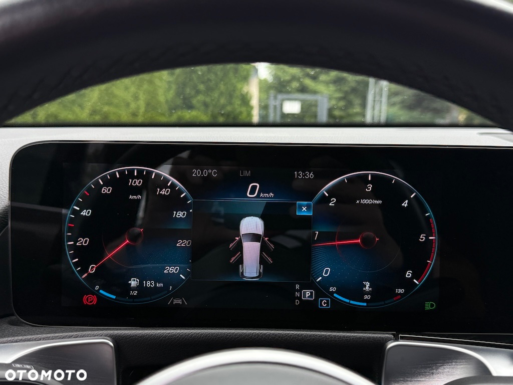 Mercedes-Benz GLB 200 d 8G-DCT - 25