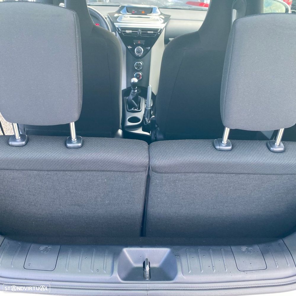 Toyota iQ 1.0 VVT-i 2 - 36