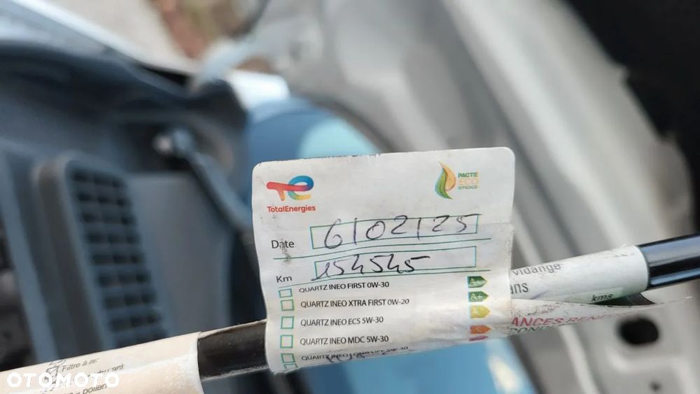 Ford Kuga 2.0 TDCi 2x4 Titanium - 25