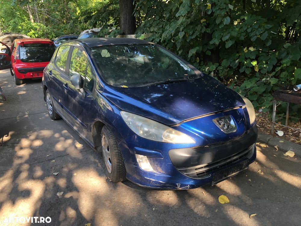 Dezmembrez Peugeot 308 albastru 1,6 HDI 2008 - 2