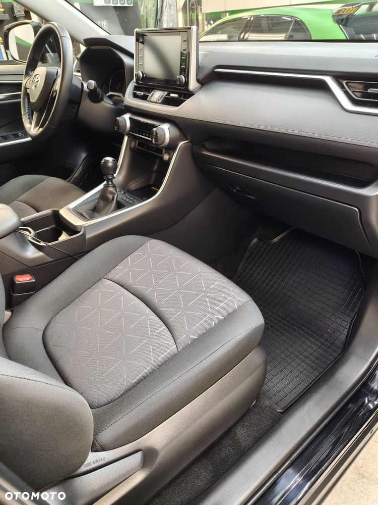 Toyota RAV4 2.0 Comfort 4x4 - 11