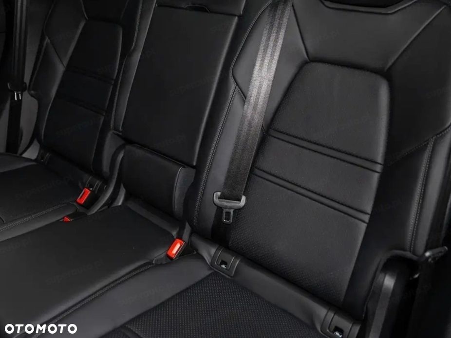 Porsche Cayenne Black Edition - 12