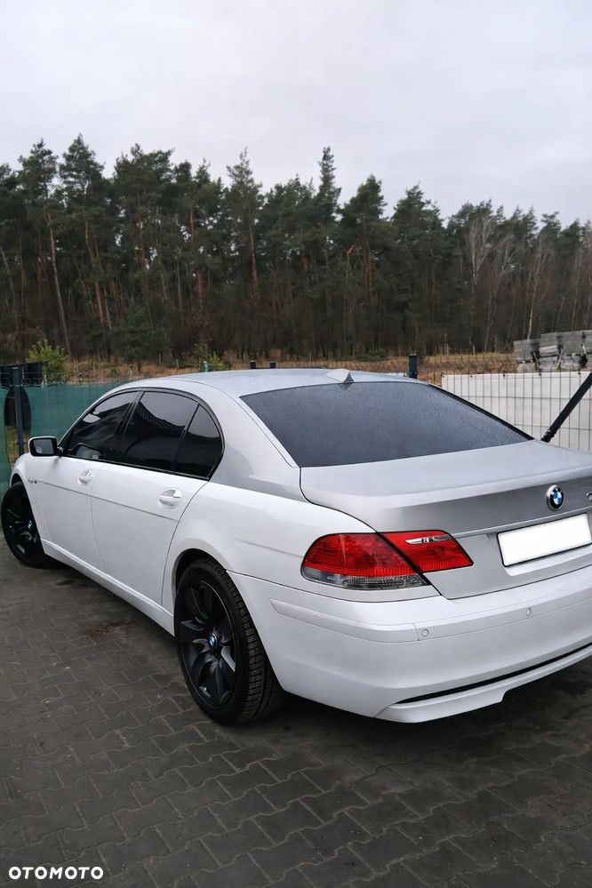 BMW Seria 7 760i L - 7