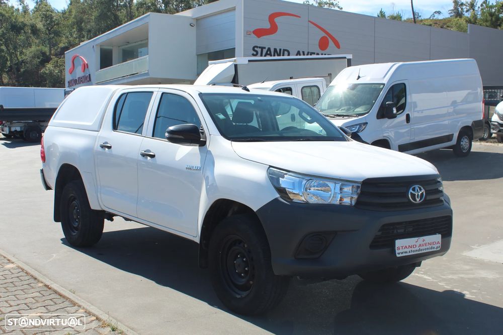 Toyota Hilux 2.4 D-4D 4WD CD CM - 4