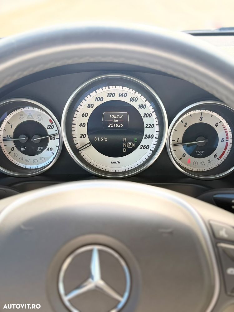 Mercedes-Benz E 250 BlueTEC 4Matic 7G-TRONIC Edition - 12