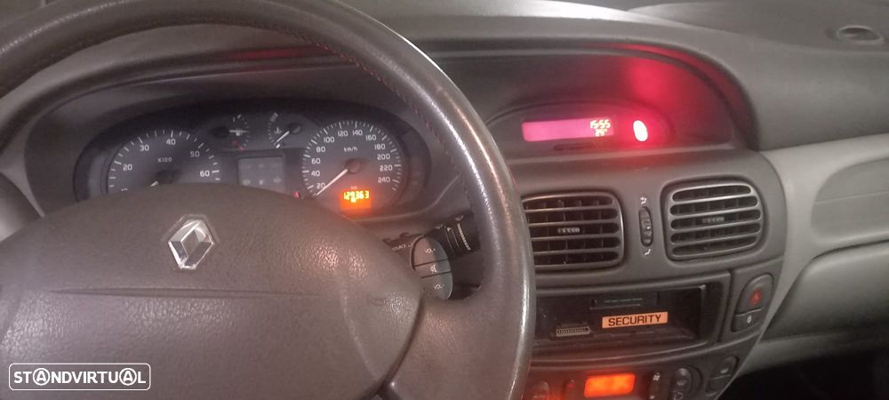 Renault Scénic 1.4 16V Alisé AC - 5
