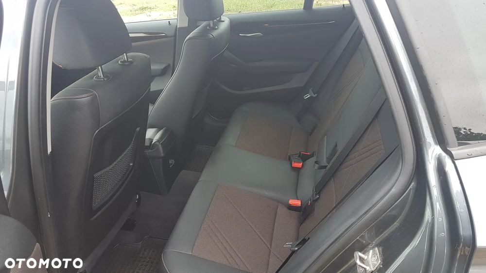 BMW X1 xDrive20d xLine - 6