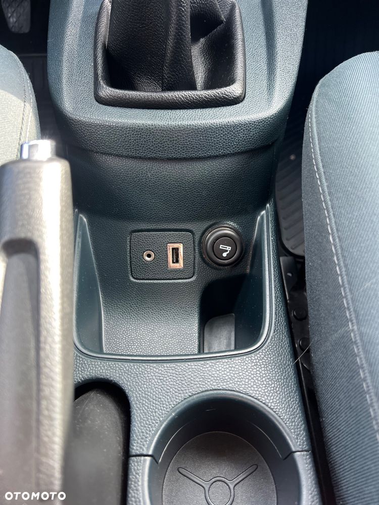 Ford Fiesta 1.25 Ambiente - 16