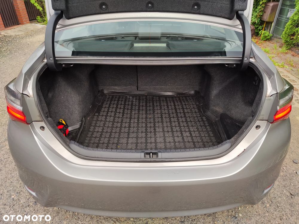 Toyota Corolla 1.6 Comfort - 5