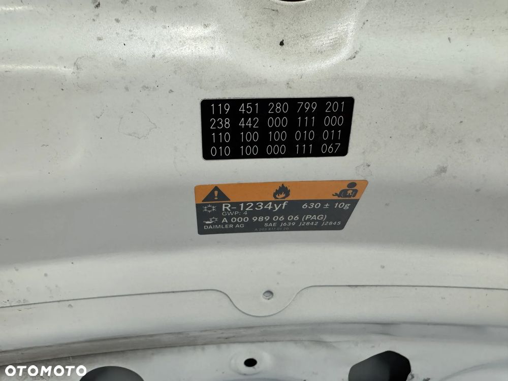 MASKA MERCEDES E KLASA W213 LIFT BIAŁA PERŁA 799 - 11