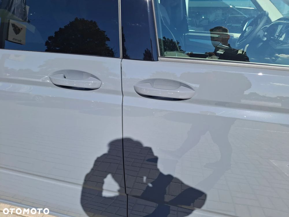 Volkswagen Multivan 2.0 TDI L2 Family DSG - 8