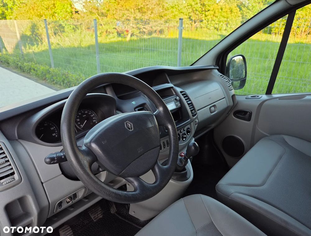 Renault TRAFIC - 7