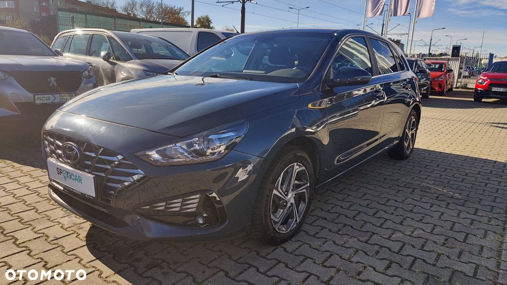 Hyundai i30 1.5 DPI Comfort - 1