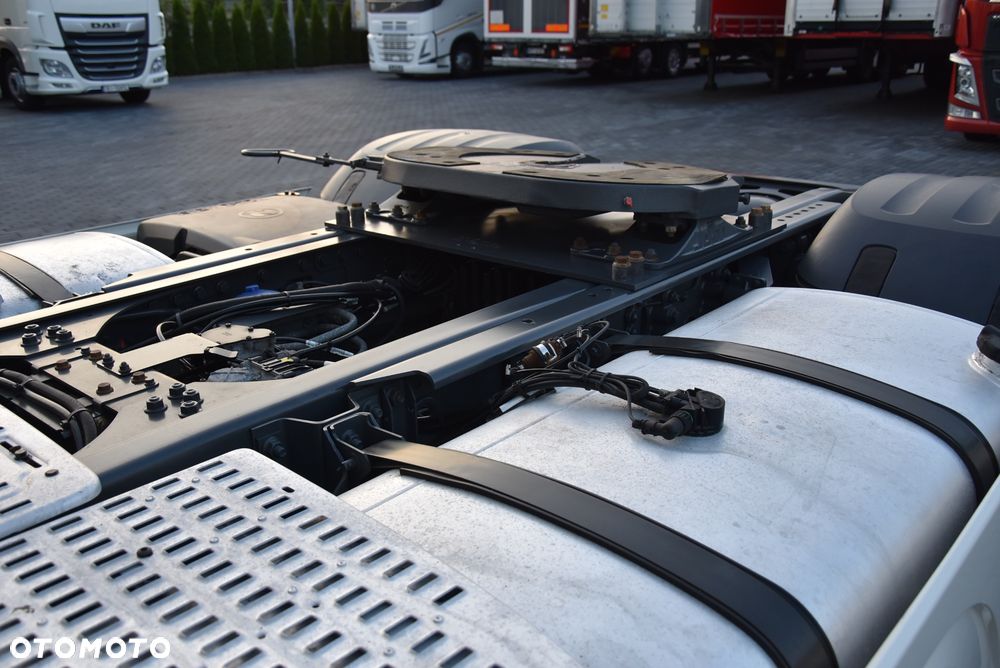 DAF XF 480 SPACE CAB STANDARD KLIMA POSTOJOWA XENON SALON POLSKA JEDEN WŁAŚCICIEL SERWISOWANY BARDZO DOBRY STAN ! ! ! - 17