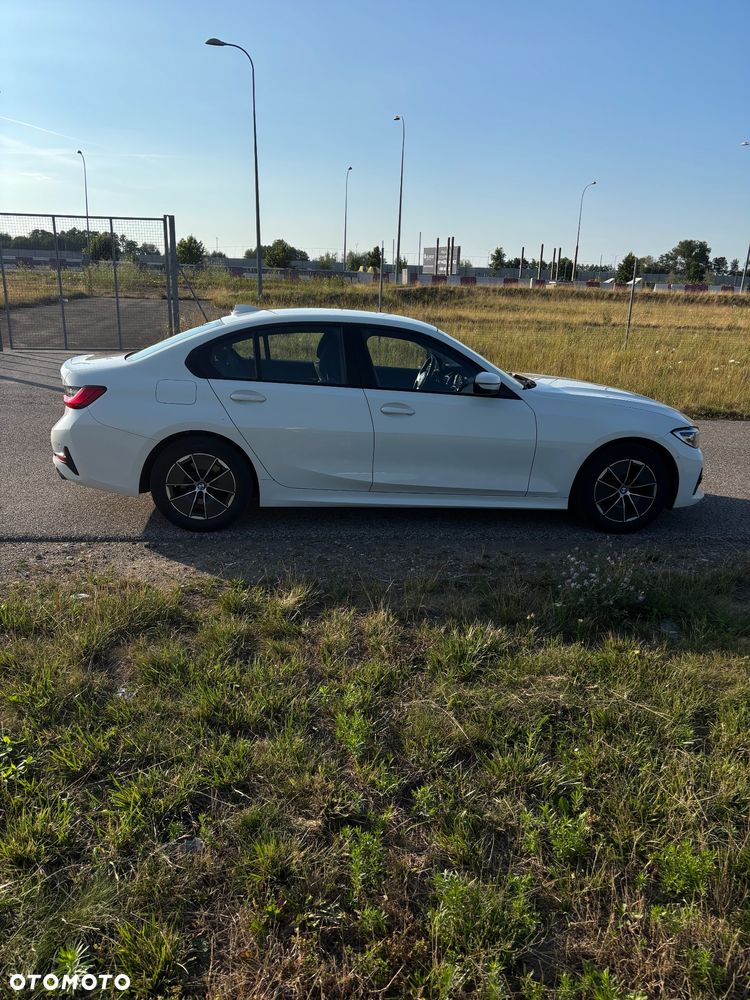 BMW Seria 3 318i Advantage - 8