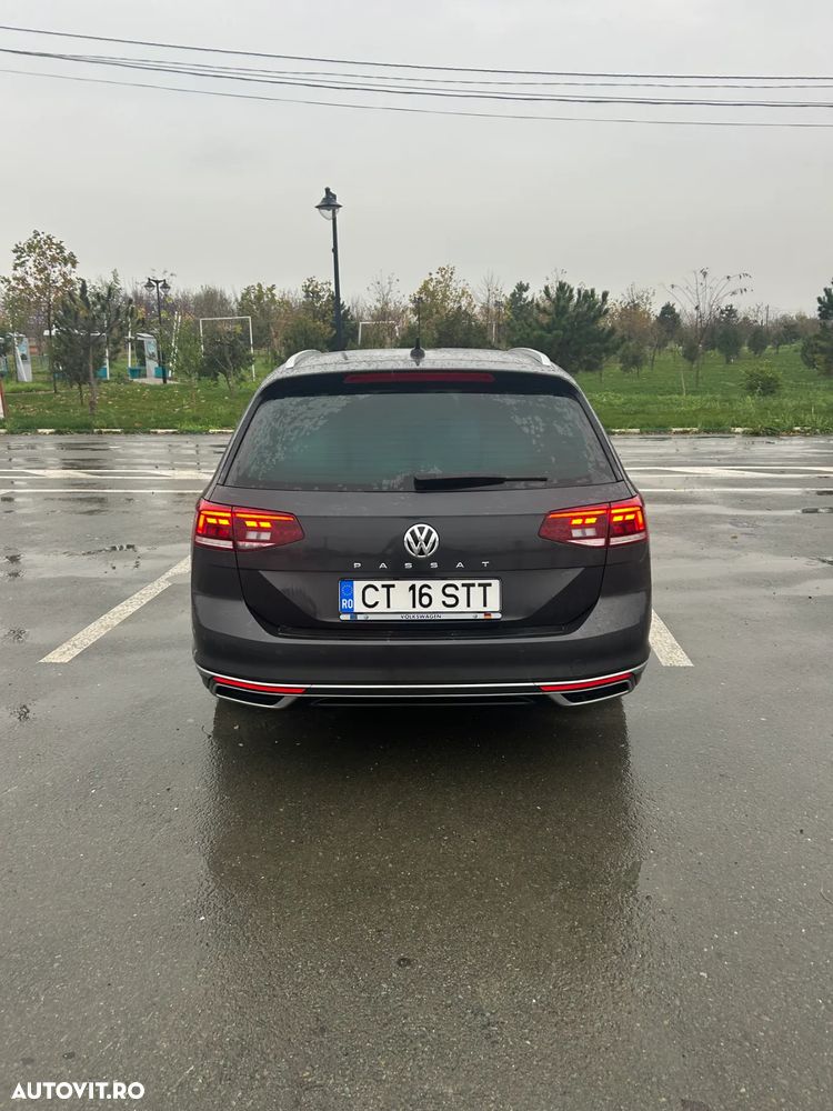 Volkswagen Passat Variant 2.0 TDI DSG (BlueMotion Technology) Trendline - 2