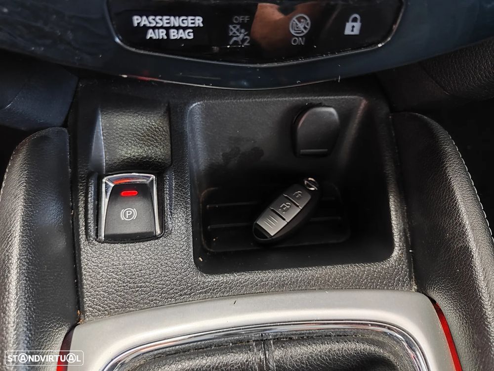 Nissan Qashqai 1.5 dCi N-Connecta 18 - 34