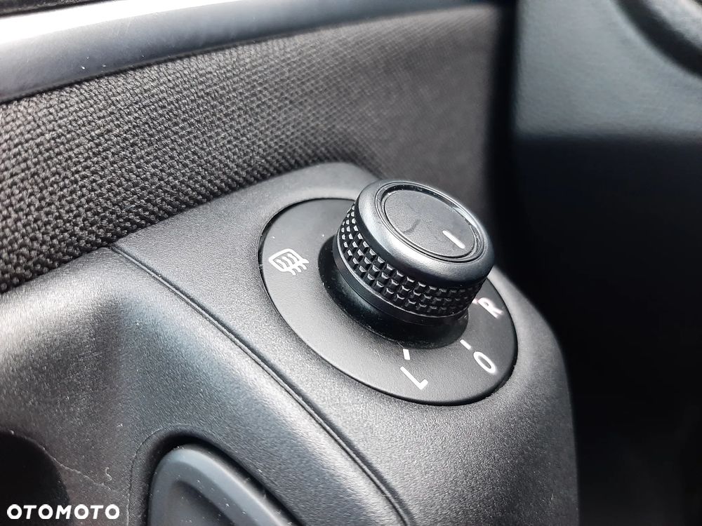 Volkswagen Polo 1.2 TSI Blue Motion Technology Allstar - 25