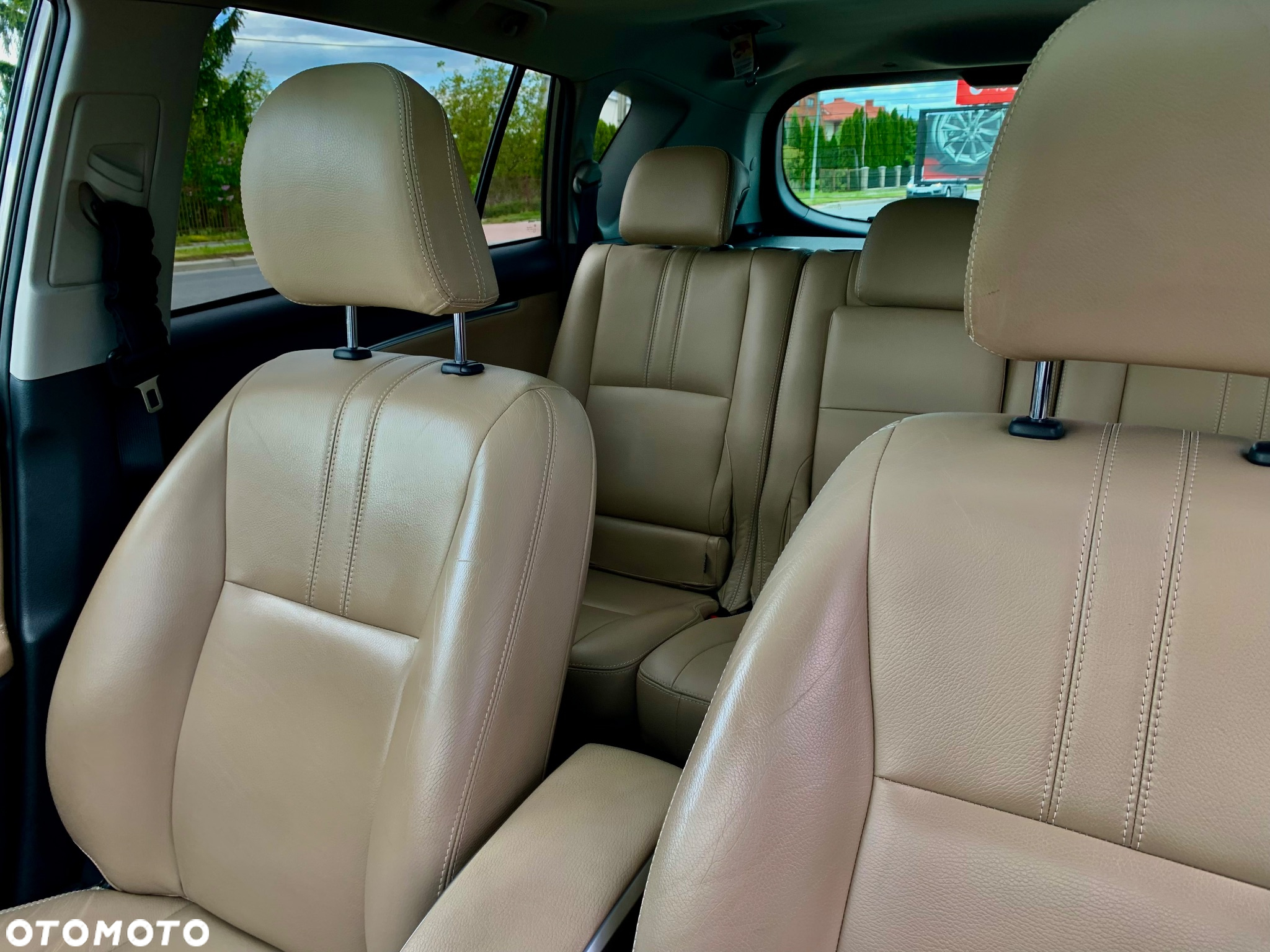 Toyota Verso 1.6 D-4D Prestige - 32